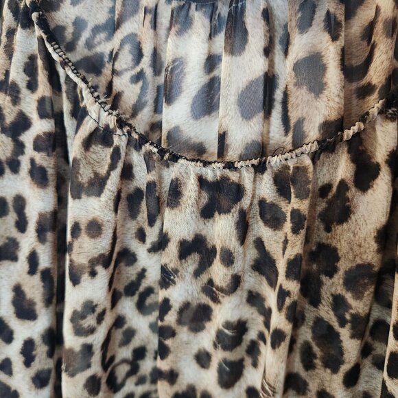 Knit 3/4" Bell Sleeve Leopard Print Pullover Plus Size Top - Picture 4 of 5